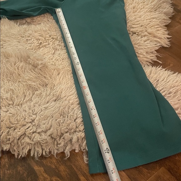 Noble (like PACT) Teal Women's lounge set - 98% organic cotton - Picture 13 of 13